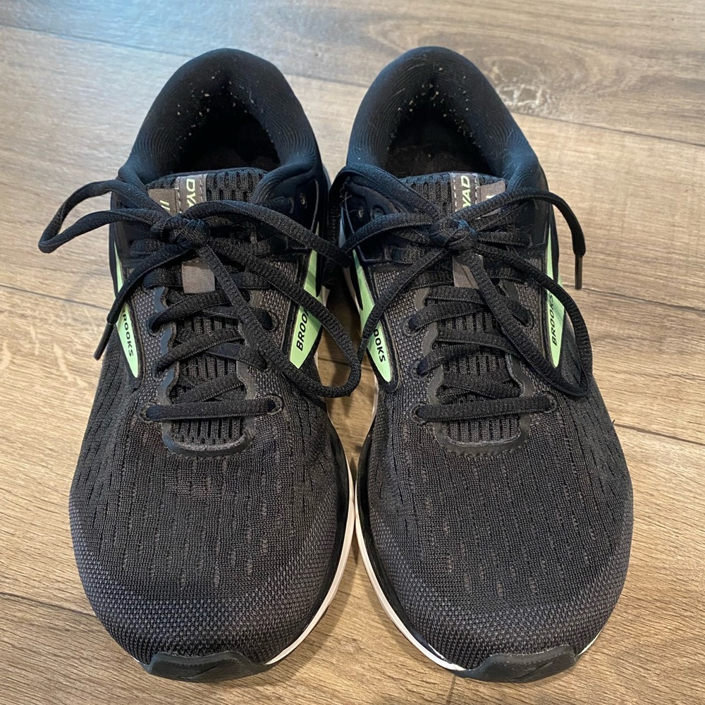 Brooks high cushion walking shoes